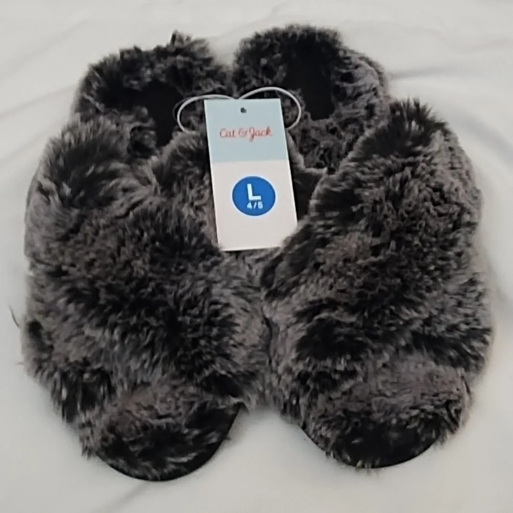NWT C&J Girls' Slippers Sz 4/5